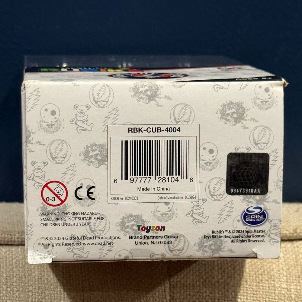 New The Official Rubik's Cube Grateful Dead - Picture 3 of 3